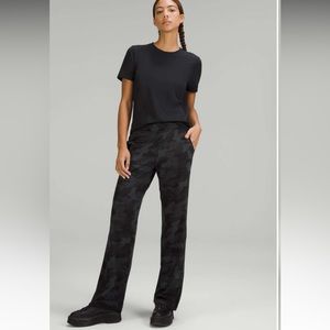 NWT Lululemon Ready to Rulu Straight-Leg High Rise Pant, size 4, Deep Coal Camo